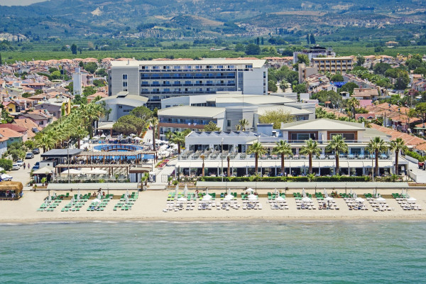 Palm Wings Beach Resort & Spa Kusadasi