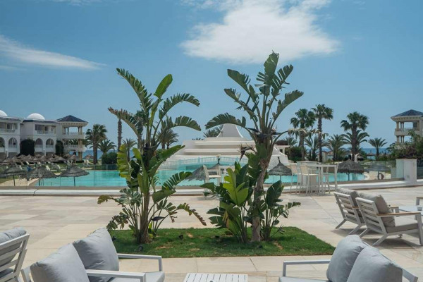 Royal Tulip Taj Sultan