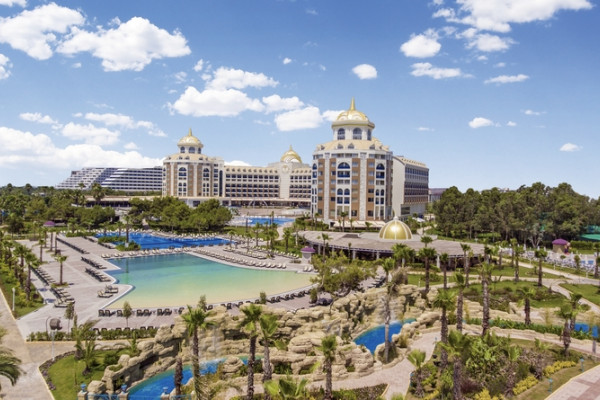 Delphin Be Grand Resort