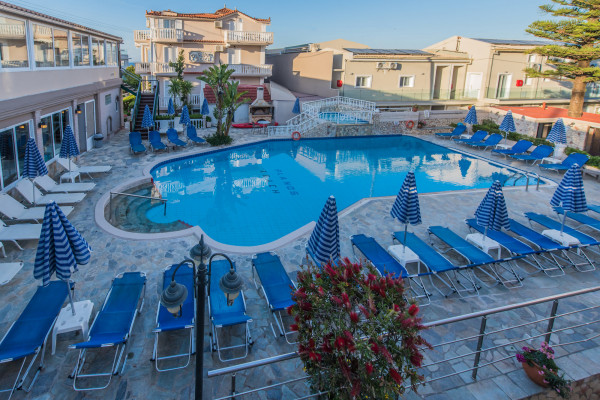 Planos Beach Hotel