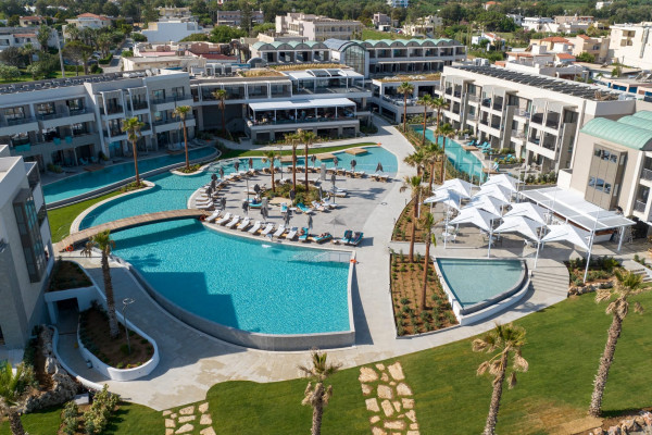 Amira Luxury Resort & Spa