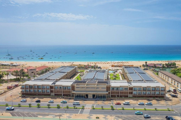 Oasis Salinas Sea